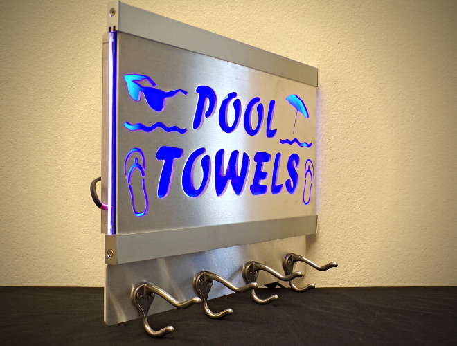 Pool Towels w Optional Hook Attachment – Side